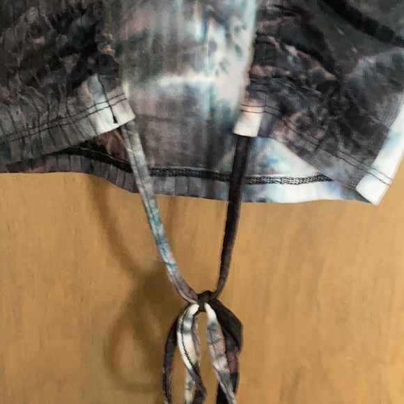 Relisted Rue21 tie dye print ribbed top w stretch cut out w cinch string in back - Picture 7 of 13
